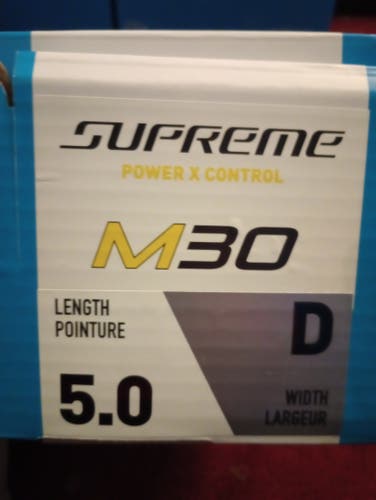 Black 2025 Bauer Supreme M30 Hockey Skates Regular Width Size 5 (New)