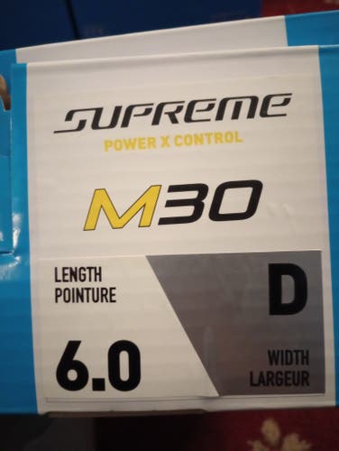 Black 2025 Bauer Supreme M30 Hockey Skates Regular Width Size 6 (New)
