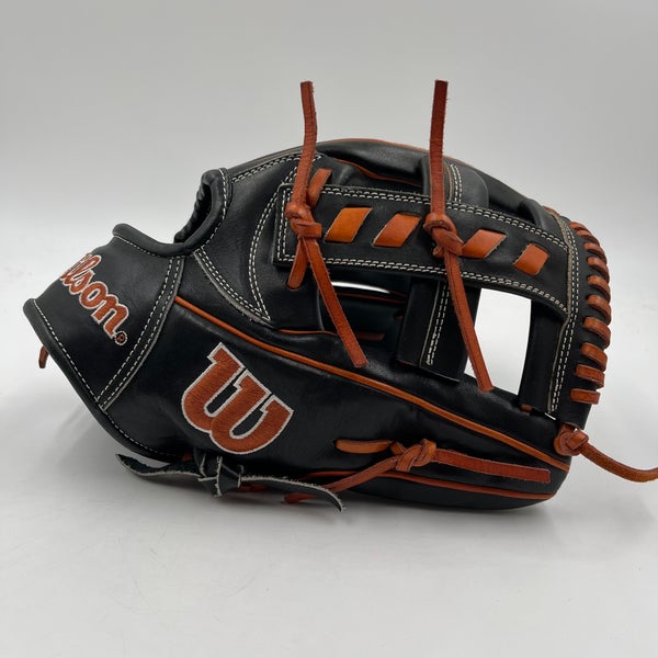 Wilson A2000 1716 11.5 Infield Baseball Glove
