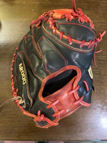 Wilson A2000 RH Catcher's Baseball Glove 33.5" (Used)