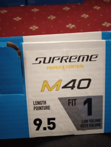 Black 2025 Bauer Supreme M40 Hockey Skates Regular Width 9.5 (New)