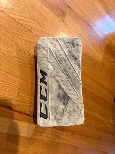 CCM Extreme Flex 5.9 Regular (Used)