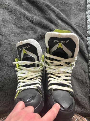 Alkali Inline Skates Size 9 (New)