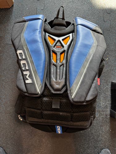 Medium 2023 CCM EFlex 6 Goalie Chest Protector Pro Stock (Used)