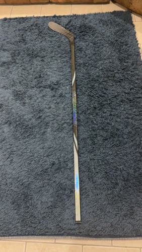 Senior Bauer Nexus Tracer Left Hand Hockey Stick P28 77 Flex (Used)