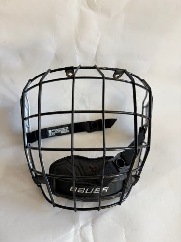 Small Bauer Profile II Facemask Full Cage (Used)