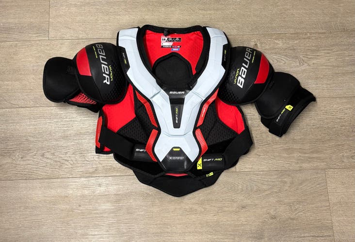 XL Senior Bauer Vapor Shift Pro Shoulder Pads (Like New)