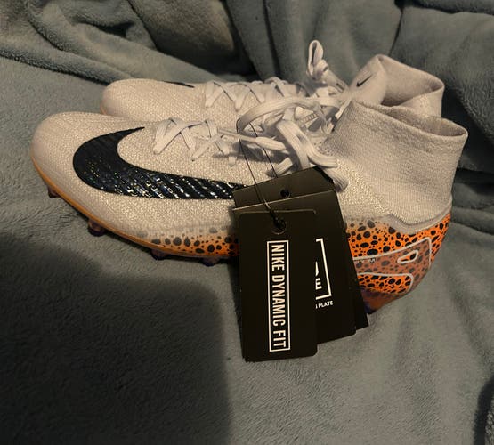Nike mercurial superfly elite 10 sg electric Size M 7 (W 8) Nike Cleats Mid Top Molded Cleats (N