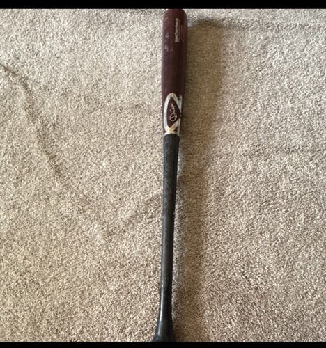 Dinger Professional Maple Bat (-3) 30 oz 33" (Used)