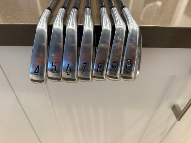 Men's 2023 Titleist T150 2023 Right Handed Iron Set Stiff Flex Steel Shaft (Used)