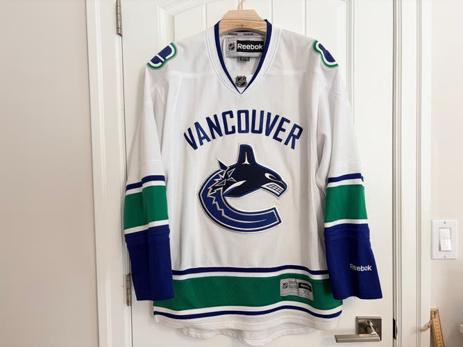 Authentic Reebok Vancouver Canucks White Orca Jersey Size XL
