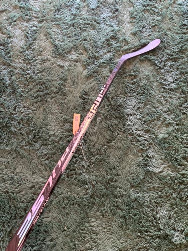 New Senior Bauer Pulse Hockey Stick RH P92 87 Flex | 67.5"