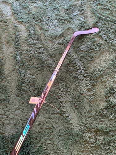 New Senior Bauer Pulse Hockey Stick RH P92 87 Flex | 67.5"