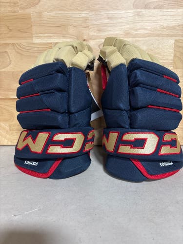 CCM HG4P3C Gloves 13" (New)