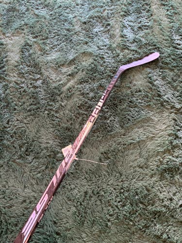 New Senior Bauer Pulse Hockey Stick RH P92 70 Flex | 66"