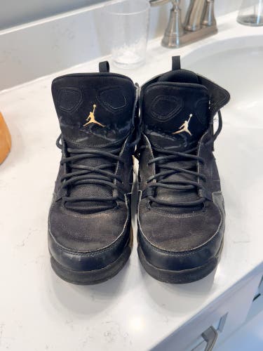 Black Unisex 7Y (Big Kids / Youth) Youth Air Jordan Shoes (Used)