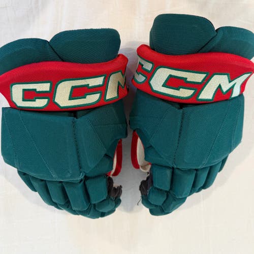CCM JetSpeed FT1 Pro Stock Hockey Gloves 14” Green WILD 8415