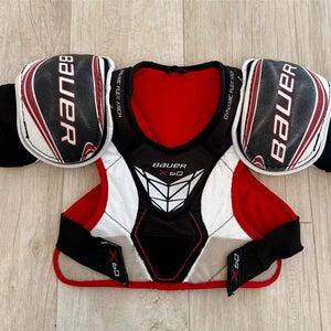 Hockey Player Shoulder Pads - BAUER X60