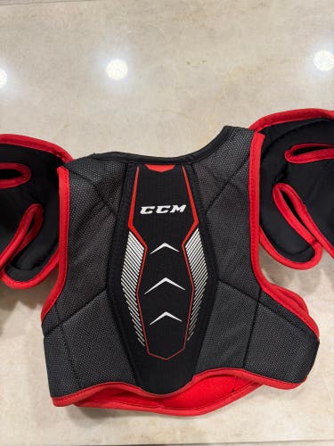 Men's Small / Medium Junior CCM JetSpeed FT350 Shoulder Pads (Used)