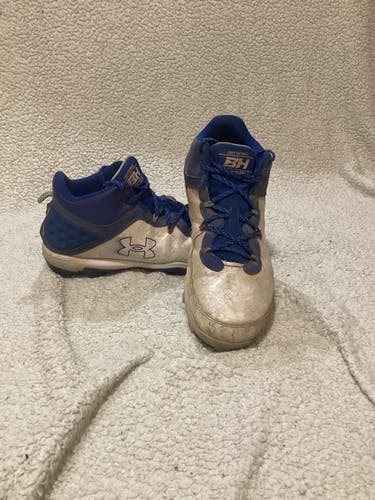 White Men's Size M 12.0 (W 13.0) Adult Under Armour Low Top Molded Cleats (Used)
