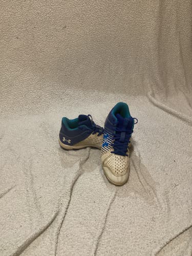 Blue Men's Size M 11.5 (W 12.5) Youth Under Armour Low Top Molded Cleats (Used)