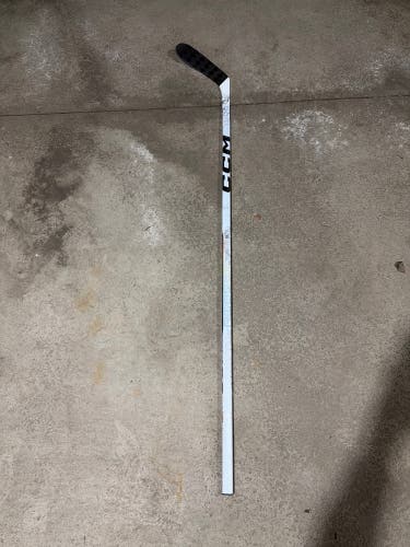 Senior CCM Ribcor Trigger 9 Pro Left Hand Hockey Stick P28 70 Flex Pro Stock (New)