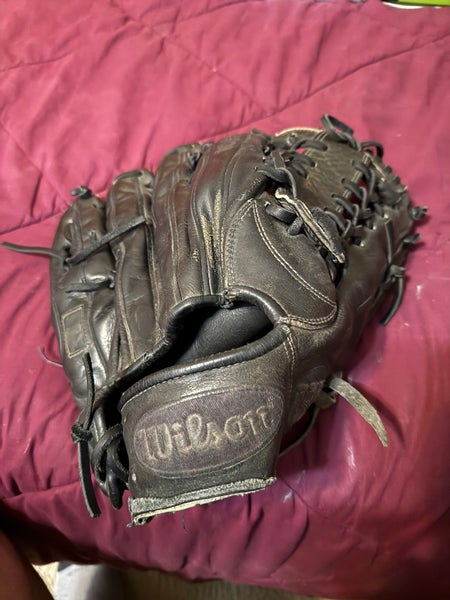 Wilson A2000 KP92 12.5” RHT 100th Anniversary Black/Gunmetal