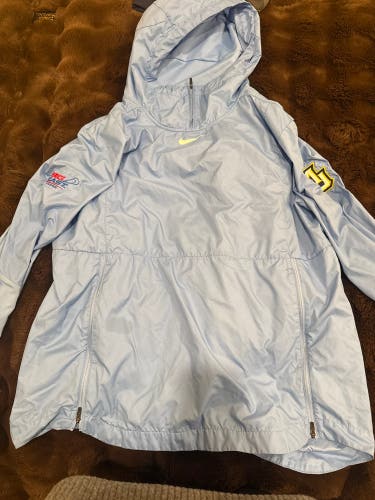 Blue Marquette Men's Large Nike Jacket