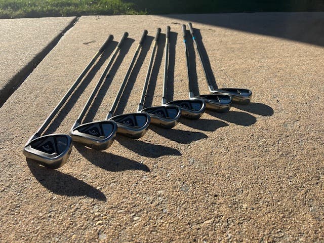 Men's Callaway Edge Right Handed Iron Set Regular Flex Graphite Shaft (Used)