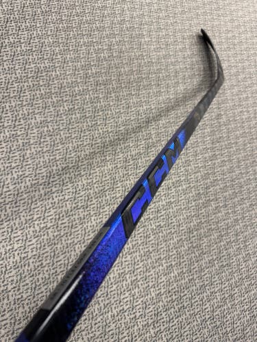 Senior CCM Ribcor Trigger 10 Pro Right Handed Hockey Stick P29+1/4 70 Flex (New)