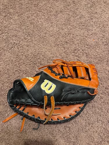 2022 Wilson A2000 RH First Base Baseball Glove 12.5" (New)