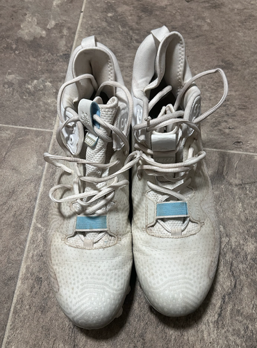 White Men's Size M 12.0 (W 13.0) Adult New Balance Mid Top Molded Cleats (Used)