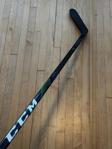 CCM Ribcor Trigger 4 Pro Left Hand Hockey Stick P28M 70 Flex Pro Stock (New)