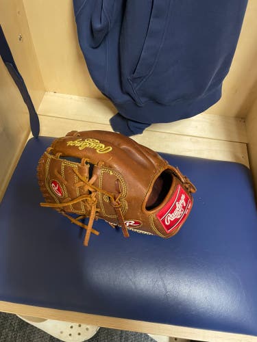2018 Rawlings Heart of the Hide RH Pitcher's Baseball Glove 11.75 in great shape MLB LOGO