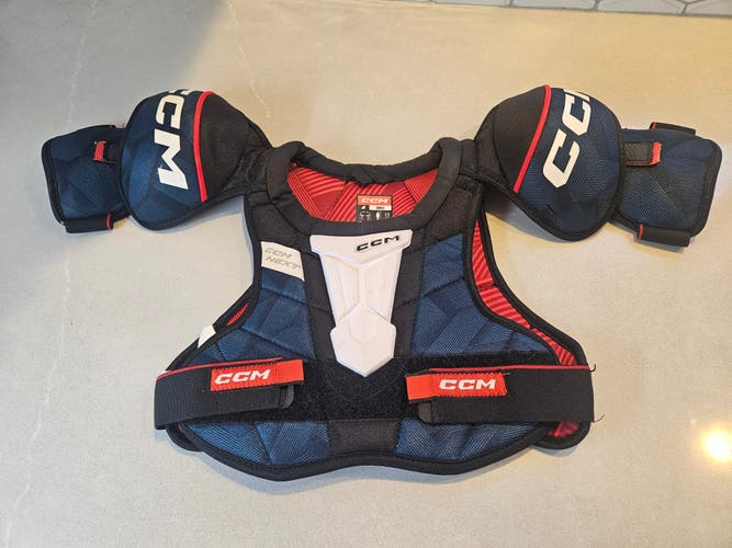 Men's Small Junior CCM Next Shoulder Pads (Used)