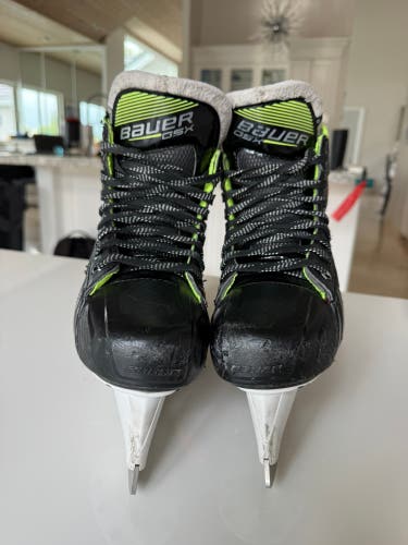 Bauer GSX Hockey Goalie Skates - Size 5 - Intermediate (Used)