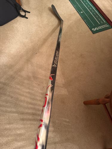 Senior Bauer Vapor Team Left Hand Hockey Stick P28 77 Flex Pro Stock (Used)