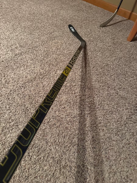 Senior Bauer Supreme 2S Pro Left Hand Hockey Stick P28 87 Flex (Used)