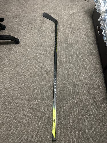 Senior Warrior Alpha DX Left Hand Hockey Stick W28 65 Flex (Used)