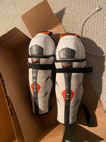 Intermediate Nike Quest V-10 14" Shin Pads (Used)