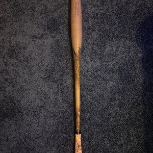 Victus Torpedo Maple Bat 34