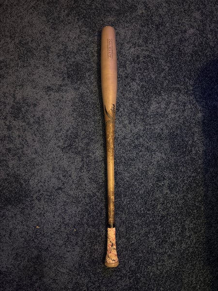 Victus Torpedo Maple Bat 34