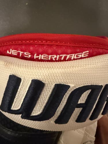Warrior QR1 Pro Stock Gloves 13” – Winnipeg Jets Heritage Team Issued – NHL Pro – Rare Pro Stock New