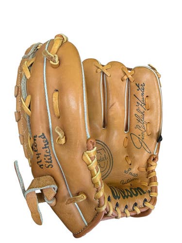 Used Wilson A2160 BB/SB Glove RH Throw Tan 11" 11862-S000093258