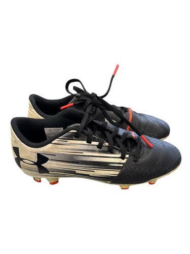 Used Under Armour Soccer Cleats Black And White Junior 03.5 11862-S000093425