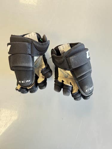 Used CCM 4R Youth Gloves Black 8" 11860-S000306376