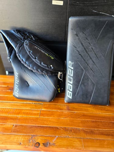 Bauer Hyperlite Goalie Glove & Blocker Set – Black – Good Used