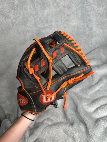 Blue Wilson A2000 Jose Altuve Spec RH Infield Baseball Glove 11.5" (Used)