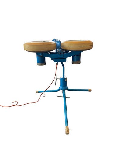 Used Jugs PITCHING MACHINE BB/SB Pitching Machine 11883-S000159143