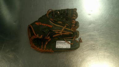 Used Easton FUTURE LEGEND BB/SB Glove RH Throw Black 10 3/4" 11868-S000068445